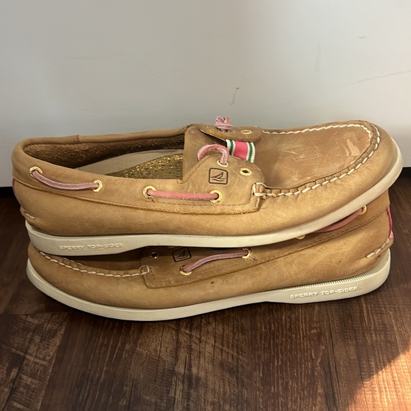 Sperry Boat Shoes - Picture 5 of 9